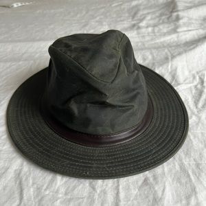 Barbour Green waxed bushman hat. Great condition.